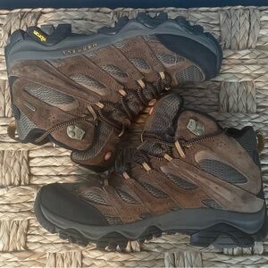 Merrell Moab 3 Mid Waterproof Hiking Boot